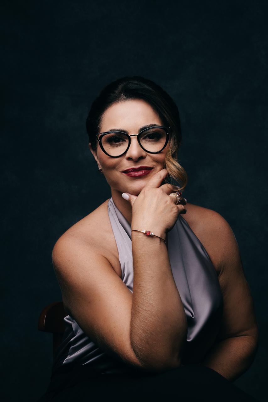 Dra. Graziele Menzani